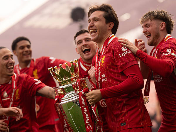 Federico Chiesa Bersyukur Bisa Merayakan Trofi Bersama Liverpool