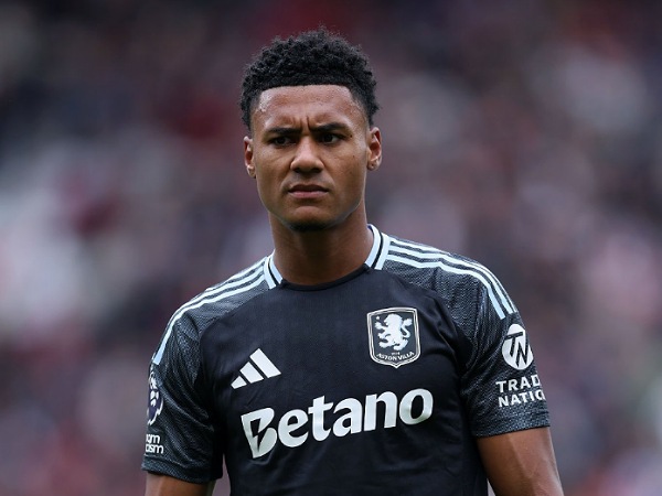 Arsenal kembali membidik striker Aston Villa, Ollie Watkins