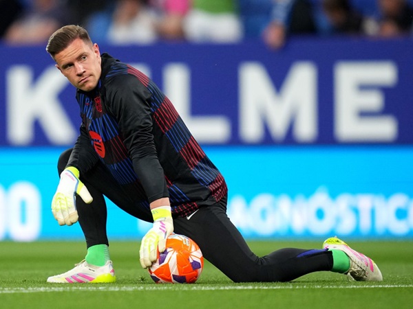 Penggemar Desak Barcelona untuk Tendang Ter Stegen