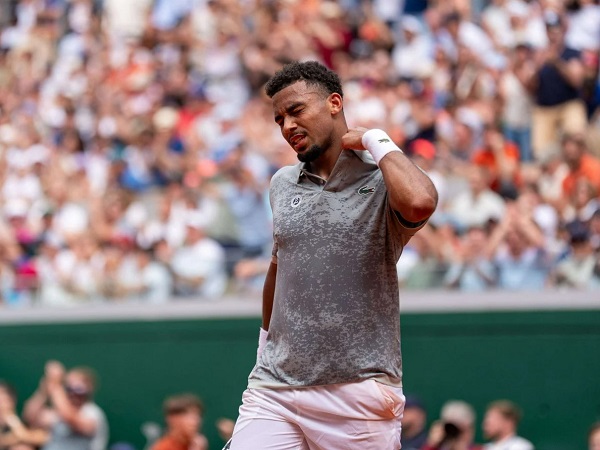 Cedera Punggung Paksa Arthur Fils Mundur Dari French Open