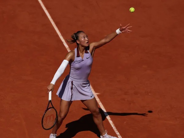 Hasil French Open: Zheng Qinwen Kubur Mimpi Victoria Mboko