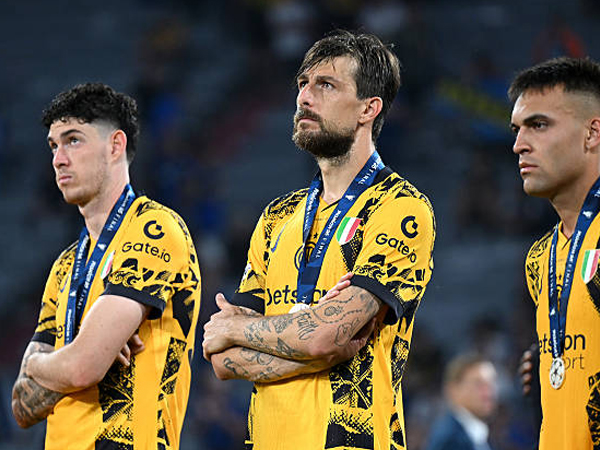 Kekalahan Telak dari PSG Ungkap Masalah Besar Inter Milan: Tua dan Rapuh