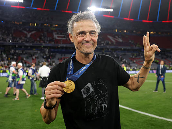PSG Juara, Luis Enrique Dedikasikan Kemenangan untuk Xana