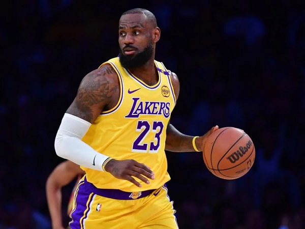 LeBron James cerita awal kecintaannya dengan olahraga basket.