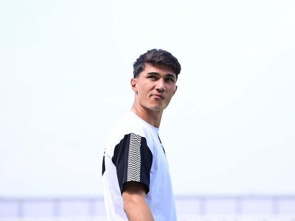 Kiper Persib, Kevin Ray Mendoza