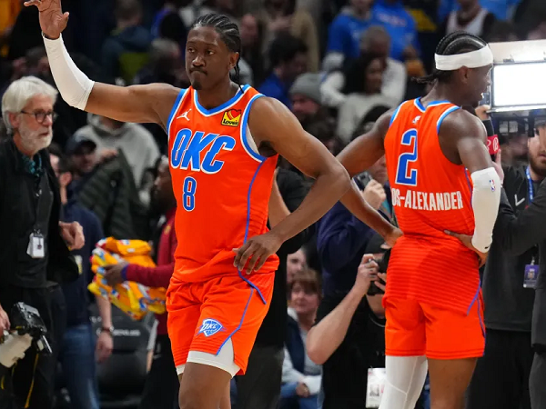 Magic Johnson bersiap tonton NBA Finals antara Thunder versus Pacers.