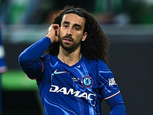 Bek kiri Chelsea, Marc Cucurella