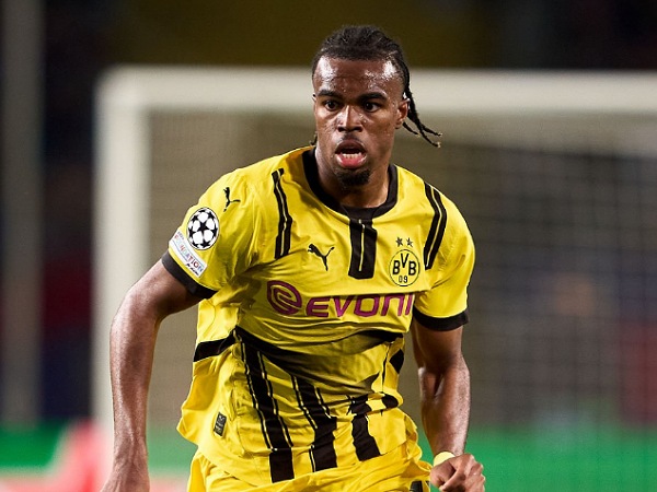 Carney Chukwuemeka kalah bersaing di lini tengah Chelsea