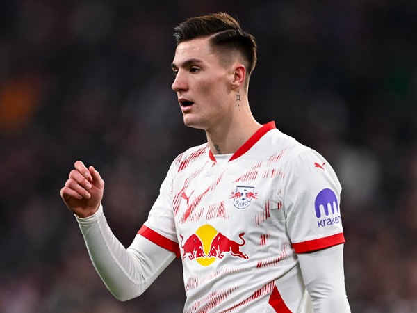 Investasi Benjamin Sesko dinilai terlalu berisiko untuk Arsenal