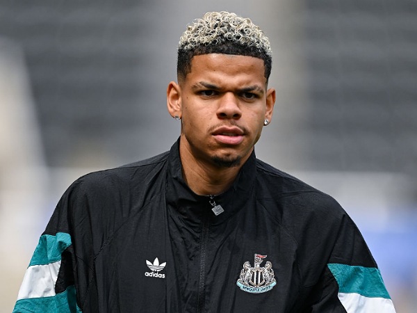 Penyerang muda Newcastle United, William Osula