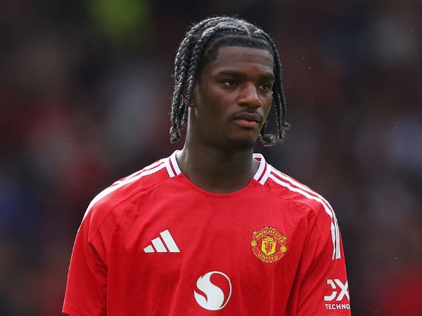 Bek muda Manchester United, Ayden Heaven