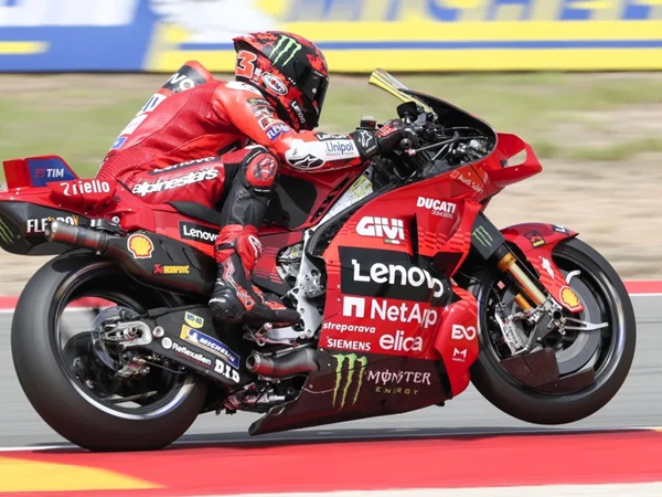 Francesco Bagnaia Tanggapi Rumor Hengkang ke Yamaha