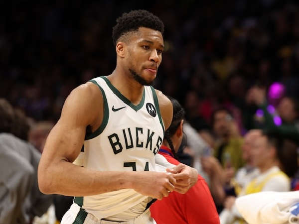 Giannis Antetokounmpo Disarankan Jangan Pindah ke Lakers