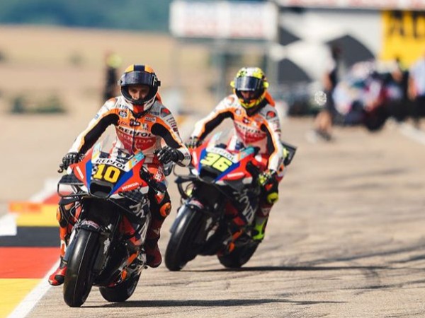 Luca Marini dan Joan Mir, rider tim Honda HRC Castrol