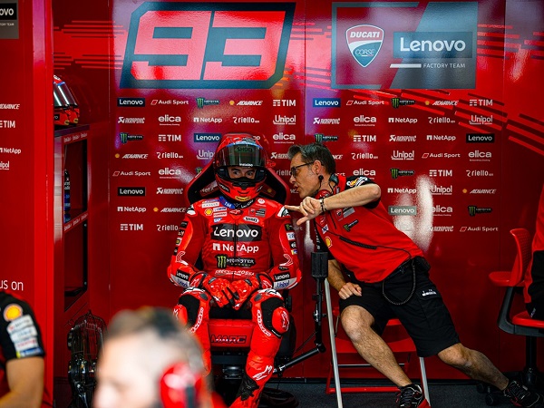 Marc Marquez lebih pilih fokus diri sendiri daripada simpati kepada Francesco Bagnaia.