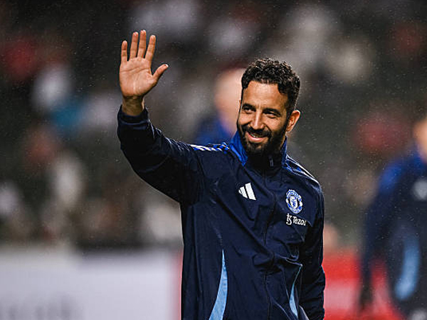 Manchester United Pangkas Biaya Demi Bangun Skuat Ruben Amorim