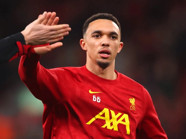 Real Madrid Segera Perkenalkan Dean Huijsen dan Alexander-Arnold