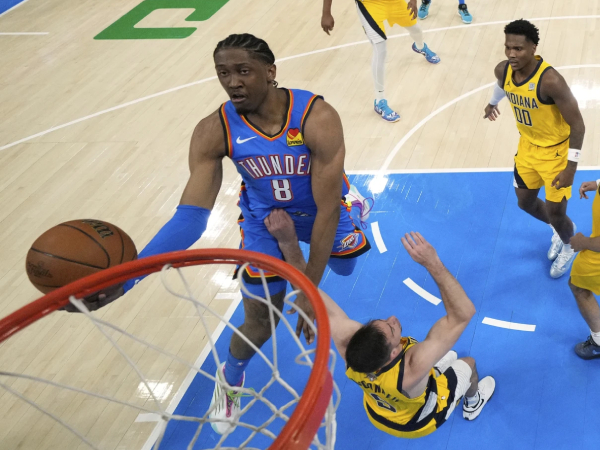 Bintang Thunder Jalen Williams (kiri) bangkit kembali dengan mencetak 19 poin di Game 2 Final versus Pacers. (Foto: AP)