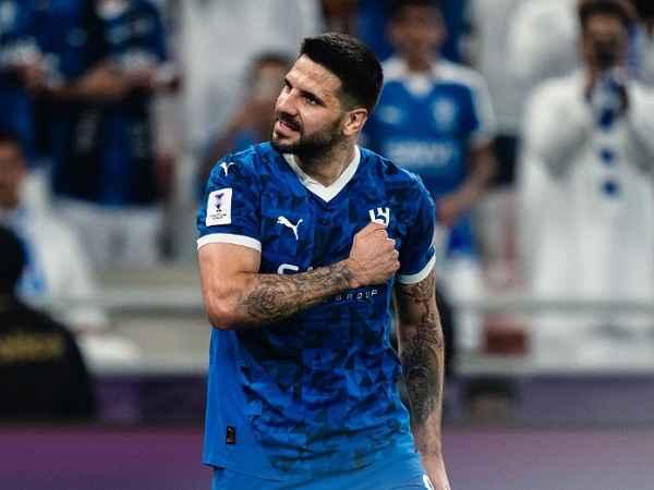 Everton kesulitan memboyong Aleksandar Mitrovic dari Al-Hilal