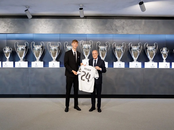 Real Madrid Resmi Memperkenalkan Dean Huijsen sebagai Bek Baru