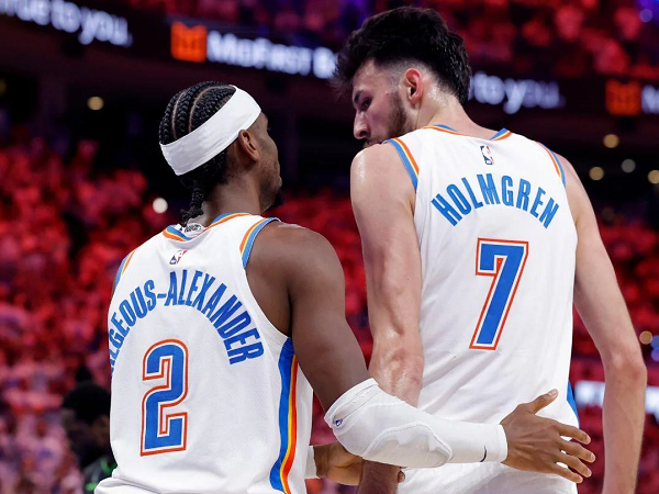 Chet Holmgren tuai pujian besar dari Shai Gilgeous-Alexander.