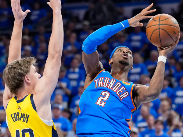 Dalam dua pertandingan pertama, Shai Gilgeous-Alexander mencetak 72 poin, lebih banyak dari pemain mana pun dalam sejarah liga pada dua pertandingan Final pertamanya. (Foto: AP)