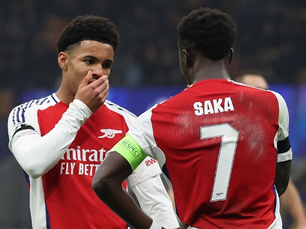 Ethan Nwaneri dan Bukayo Saka