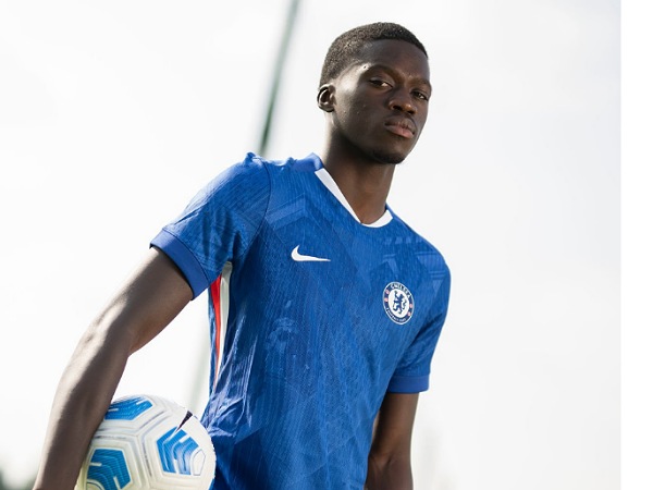 Bek anyar Chelsea, Mamadou Sarr