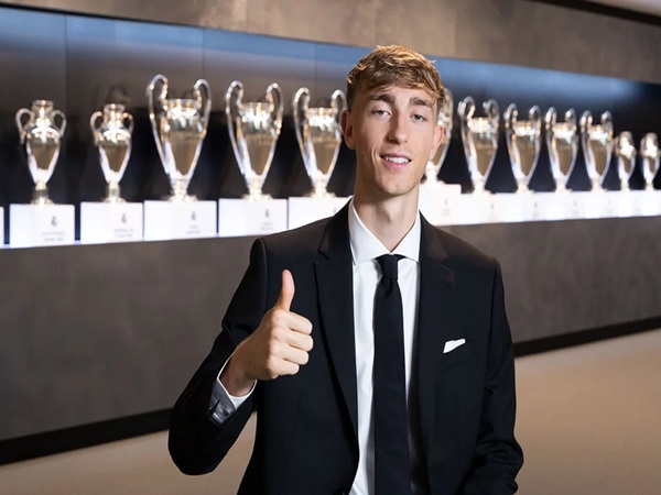 Dean Huijsen Buka Alasan Pilih Hengkang ke Real Madrid