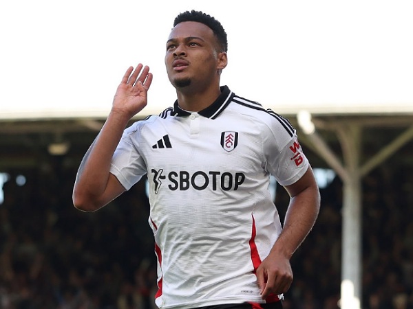 Leeds United membidik striker Fulham, Rodrigo Muniz