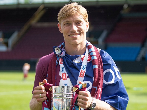 Striker Burnley, Zian Flemming