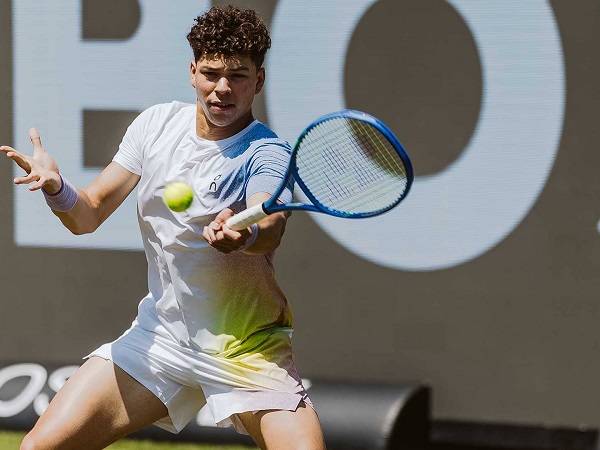 Berkat Kemenangan Di Stuttgart Ini, Ben Shelton Siap Debut Di Peringkat 10 Besar