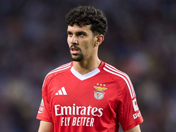 Bek Benfica, Tomas Araujo, masuk radar Chelsea