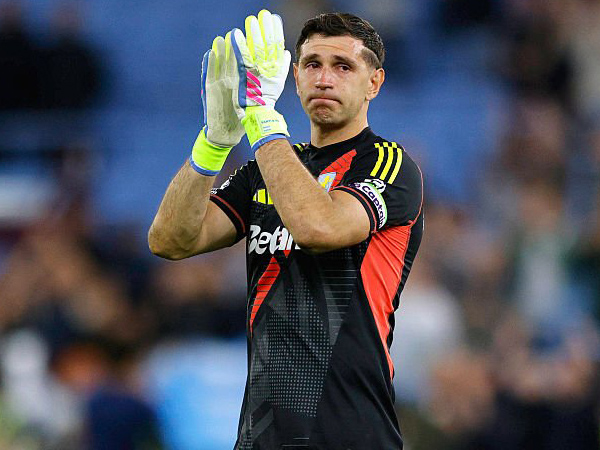 Emiliano Martinez.