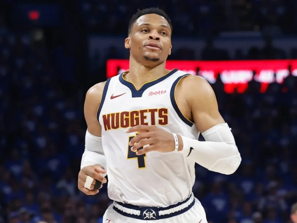 Russell Westbrook bergabung dengan Nuggets musim panas lalu dengan kontrak minimum veteran yang termasuk opsi pemain untuk musim kedua. (Foto: AP)