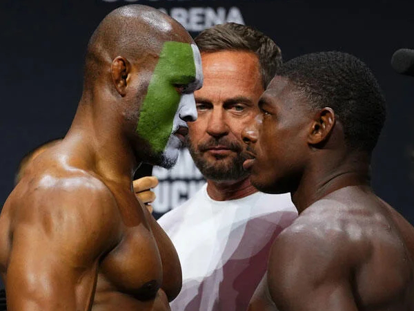 Kamaru Usman (kiri) dan Joaquin Buckley. (Foto: Fight TV)