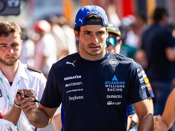 Carlos Sainz Jr optimistis bisa bawa Williams berkembang jadi tim papan atas.