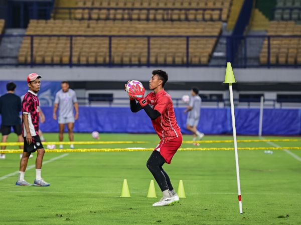 Dua pemain Persib, Fitrah Maulana dan Rhaka Syafaka batal dipanggil timnas  U-23