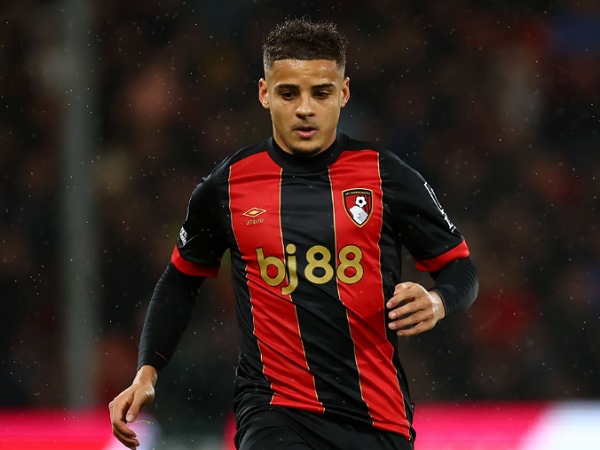 Bek Bournemouth, Max Aarons, masuk radar Leeds United