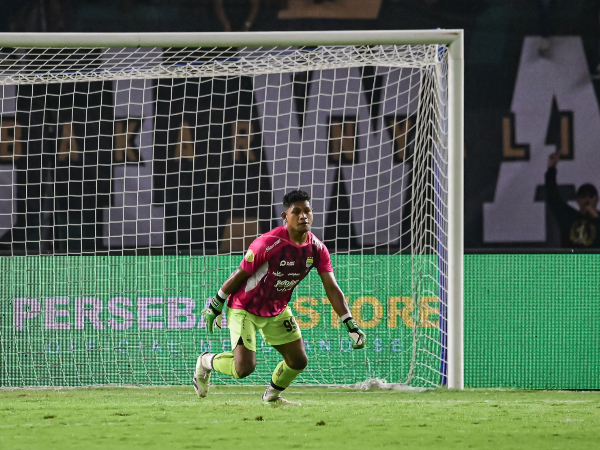 Kiper muda Persib, Sheva Sanggasi