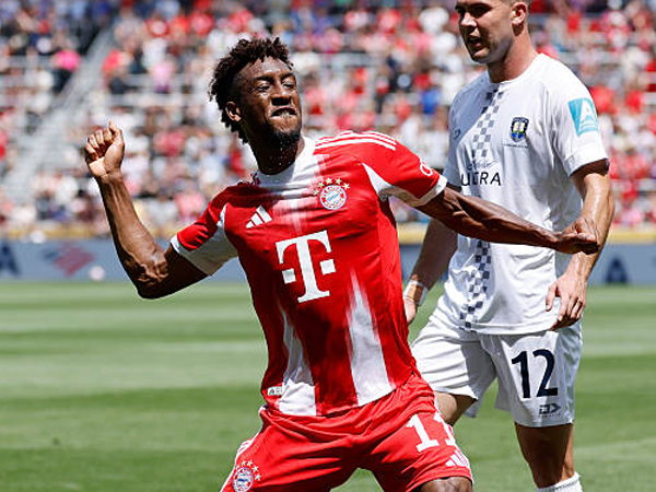 Vincent Kompany Belum Mau Bahas Soal Transfer Kingsley Coman