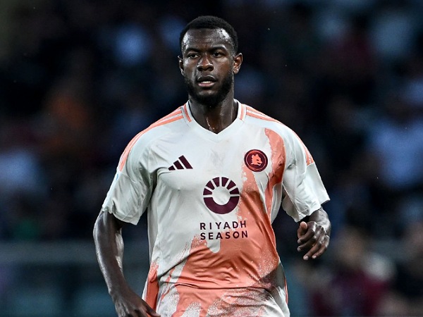Bek AS Roma, Evan Ndicka, jadi rebutan Arsenal dan Newcastle United