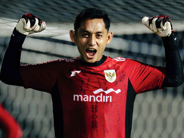 Kiper PSM Makassar, Reza Arya Pratama saat berlatih di timnas Indonesia