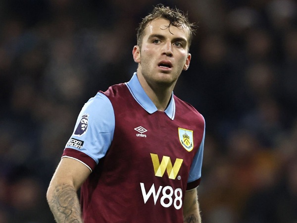 Bek Burnley, Jordan Beyer