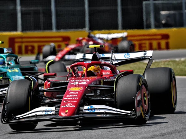 Nico Rosberg Salahkan Strategi Ferrari di GP Kanada