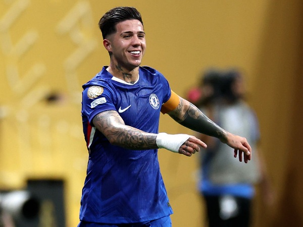 Gelandang Chelsea, Enzo Fernandez