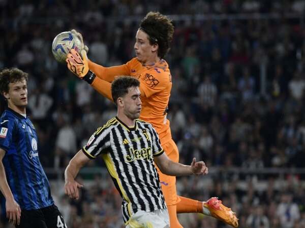 MU diberitakan membidik penjaga gawang Atalanta yakni Marco Carnesecchi, sebagai pengganti Andre Onana yang kini diminati oleh AS Monaco / via Getty Images
