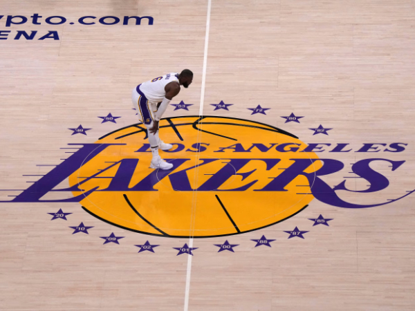 Kesepakatan Lakers yang memecahkan rekor ini melanjutkan tren kenaikan nilai franchise di dunia olahraga Amerika.