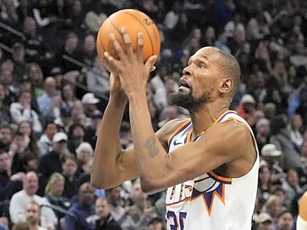 Raptors Siap Korbankan Dua Pemain Starter demi Daratkan Durant