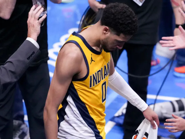 Di Game 5, Tyrese Haliburton bermain selama 34 menit meskipun cedera, tetapi gagal mencetak satu pun tembakan lapangan — pertama kalinya dalam kariernya. (Foto: AP)